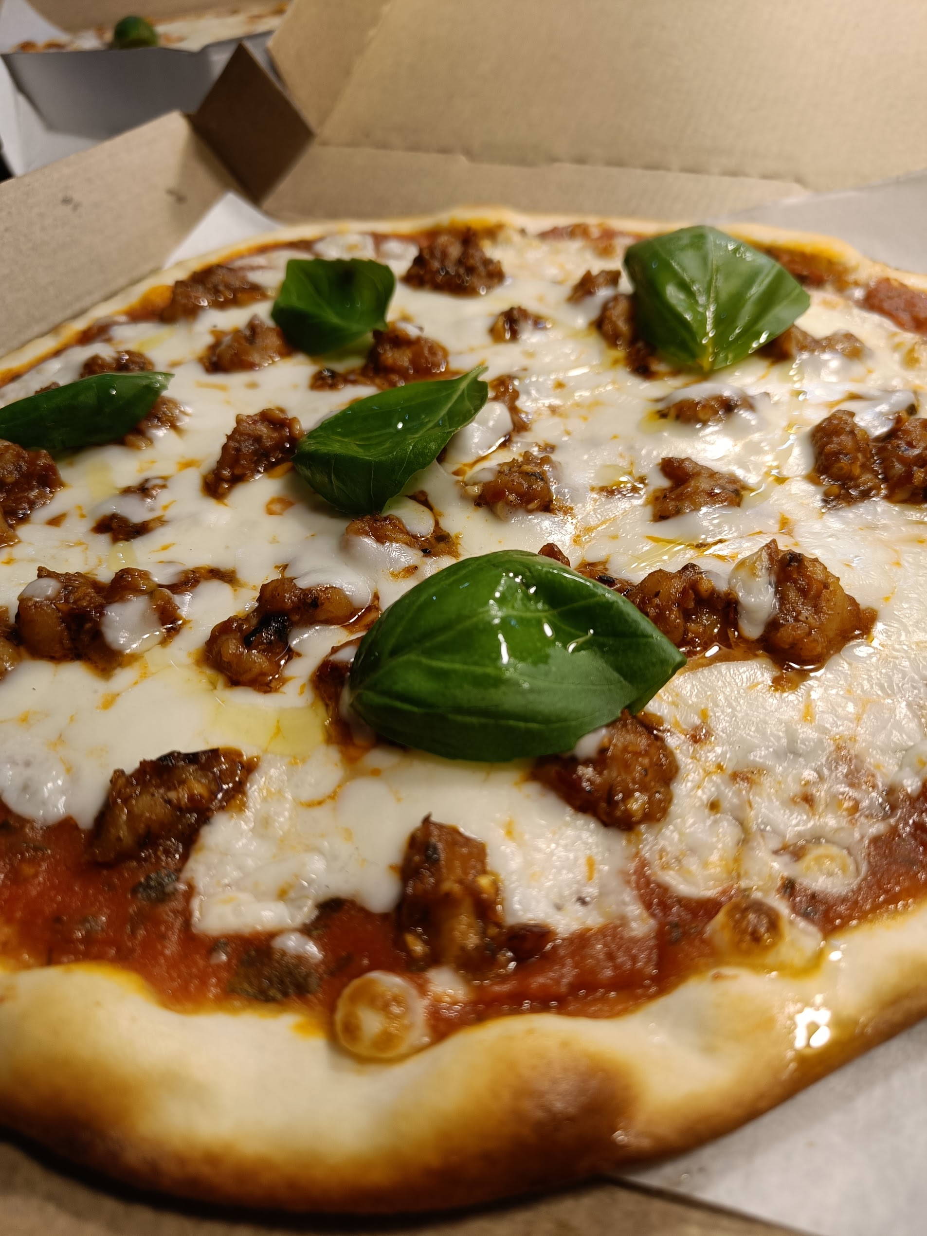 Artisan prawn pizza at Roy's Pizzeria Hyderabad